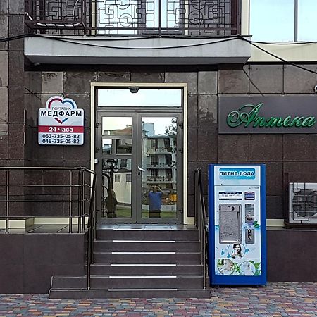 Francuzskij Bulvar Odessa Esterno foto